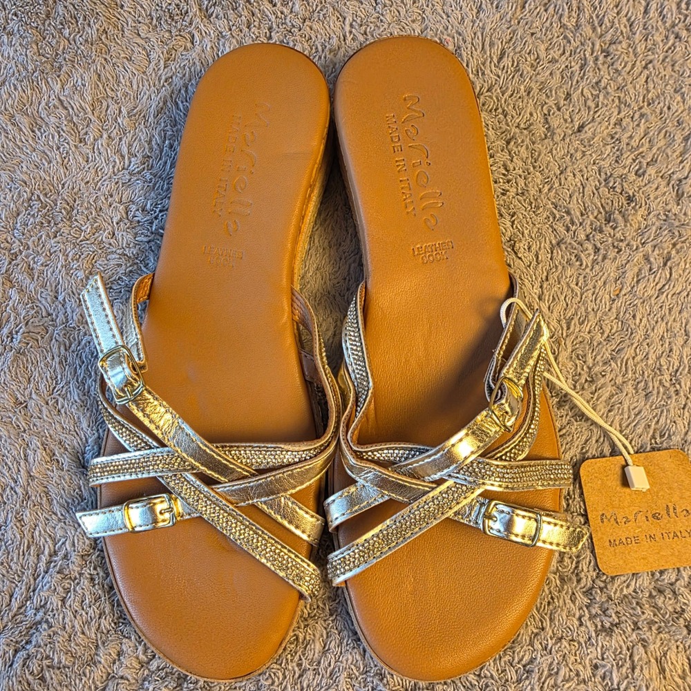 Mariella Made in Italy Gold Metallic Strappy Sandals Flat Size 9 New